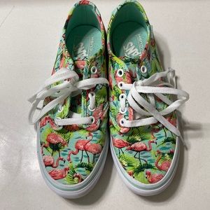 Vans Classic Lace Up Low in Flamingo Pattern